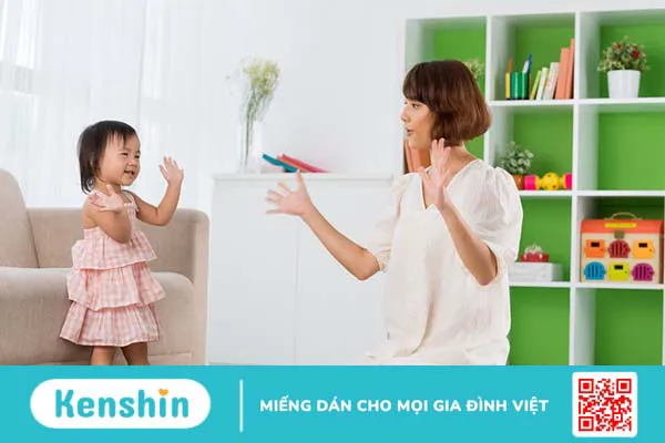 Phản xạ Robinson là gì? Tương quan giữa phản xạ Robinson và sức khỏe của trẻ