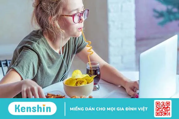 Răng cửa bị sâu đen phải làm sao?