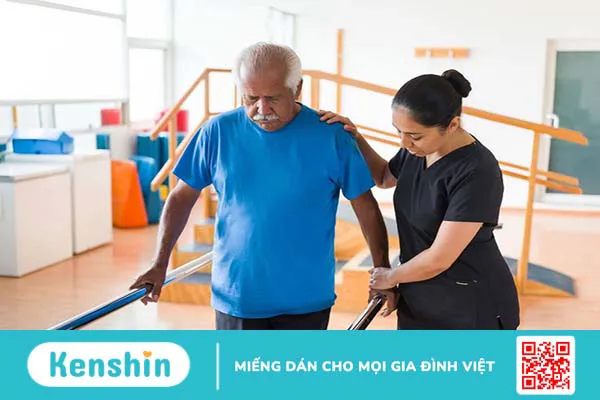 Rối loạn dáng đi ở người già: Nguyên nhân, triệu chứng, cách đánh giá và điều trị