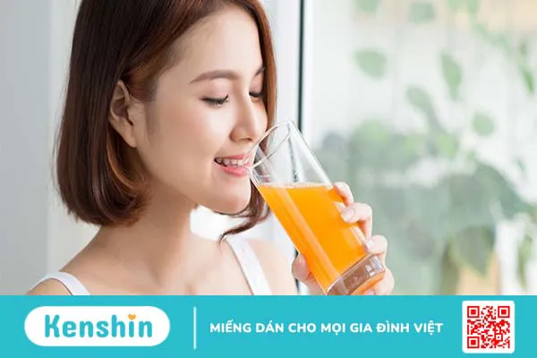 Sản phụ sau sinh bao lâu được uống nước cam? Những điều cần lưu ý