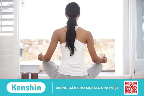 Sau mãn kinh có nên uống thuốc nội tiết tố nữ không?