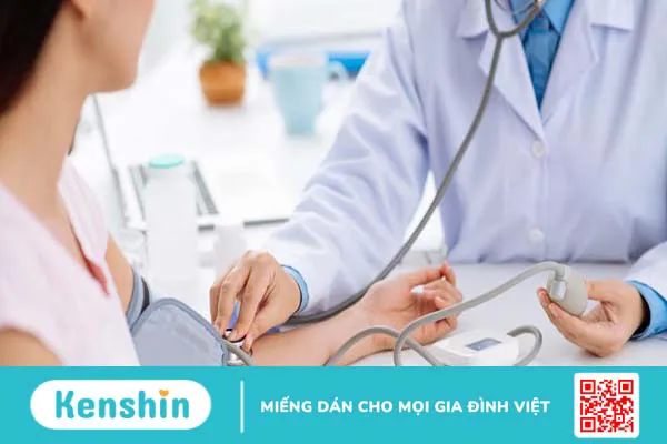 Tiêm thẩm phân rễ thần kinh trong điều trị đau do thoát vị đĩa đệm