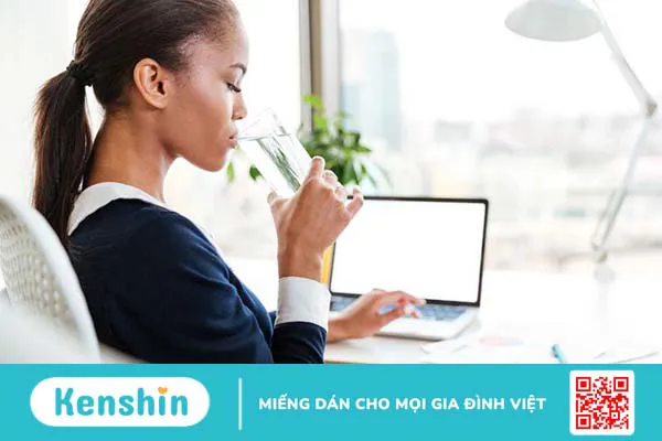 Tiết lộ khung giờ uống nước giảm cân mà bạn không nên bỏ lỡ