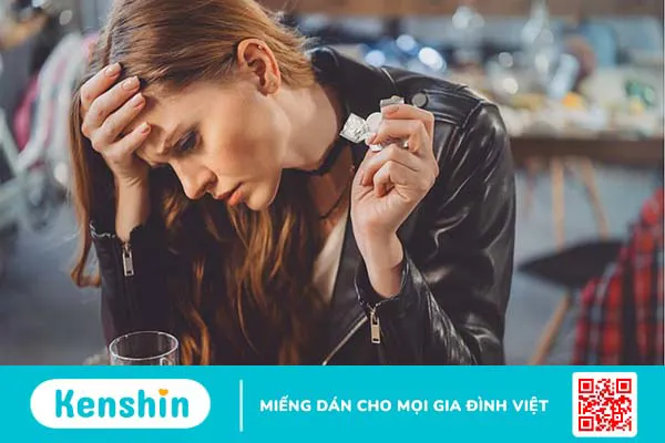 Tìm hiểu Hangover là gì? Nguyên nhân và cách điều trị triệu chứng Hangover 3