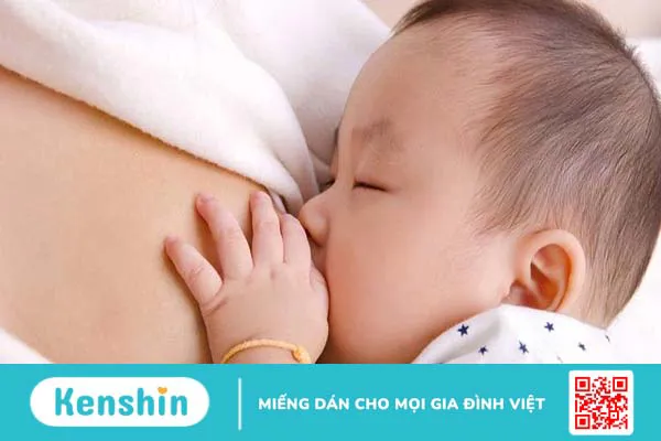 Trẻ 2 tháng tuổi đi ngoài màu xanh rêu: Nguyên nhân và cách xử lý