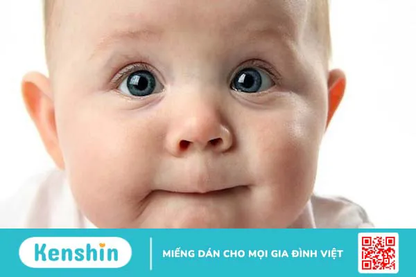 Trẻ sơ sinh hay bặm môi dưới có sao không? Cách trị trẻ hay bặm môi dưới 2