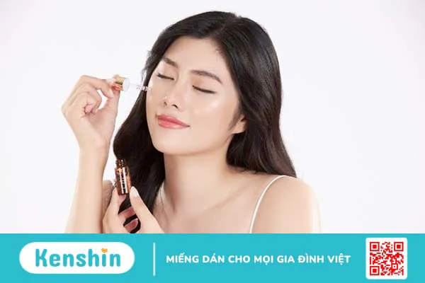 Trước khi bôi kem chống nắng cần bôi gì?