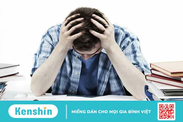 Tự nhiên ngất xỉu đột ngột là tình trạng gì, có nguy hiểm không?