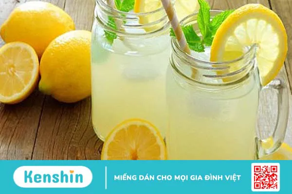 Uống nước chanh giảm cân trước hay sau bữa ăn là tốt nhất?