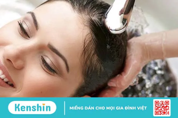 Vảy nến da đầu là gì? Bệnh vảy nến da đầu có chữa được không?