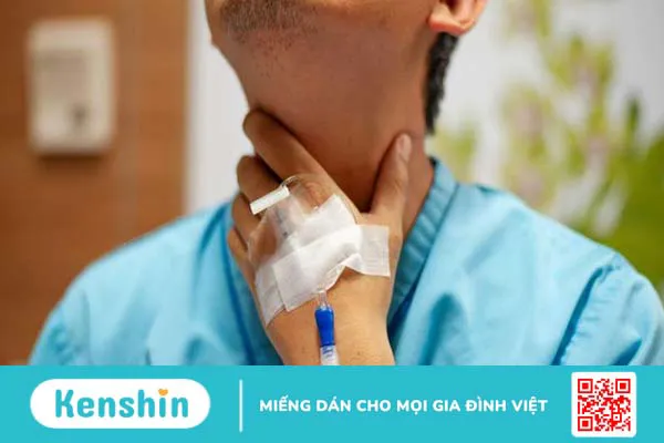 Vết mổ bướu cổ bao lâu mới lành? Chăm sóc người bệnh sau mổ bướu cổ