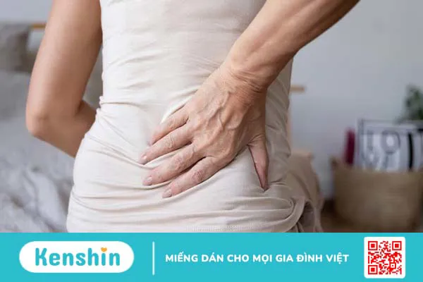 Vì sao ăn mặn bị nhức đầu? Dấu hiệu sức khỏe và biện pháp xử trí khi cơ thể dư thừa muối