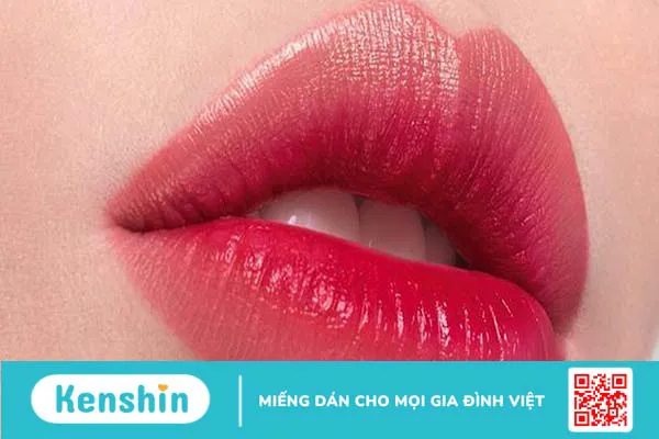 Xăm môi ăn rau nhút được không? Hướng dẫn cách chăm sóc sau khi xăm môi